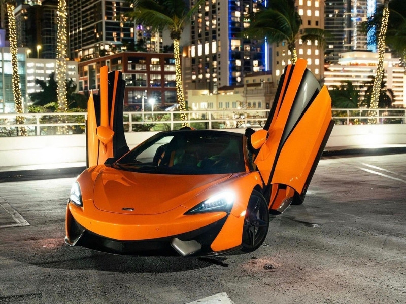 McLaren 570S